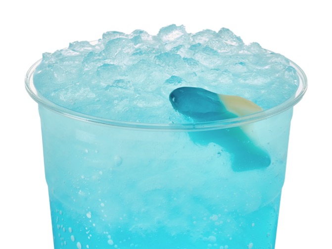 Swig Shark Attack Sprite with lemonade, blue raspberry, gummy shark, 140-460 cal, $2.30.